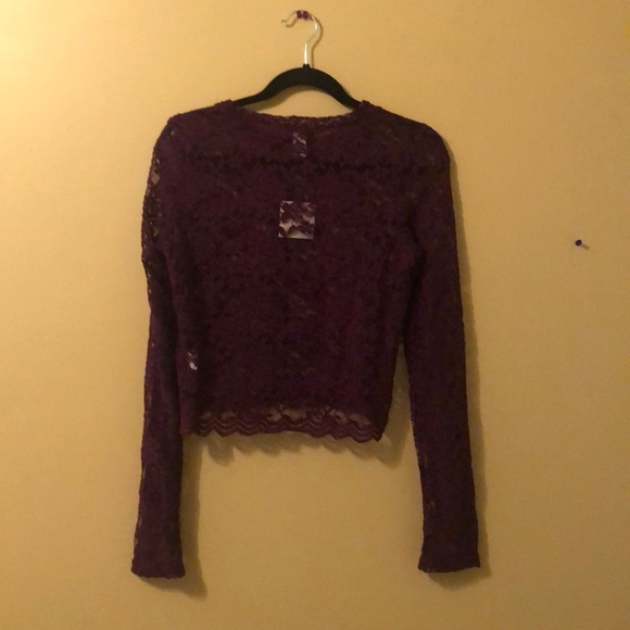 Purple lace crop top - Picture 2 of 3